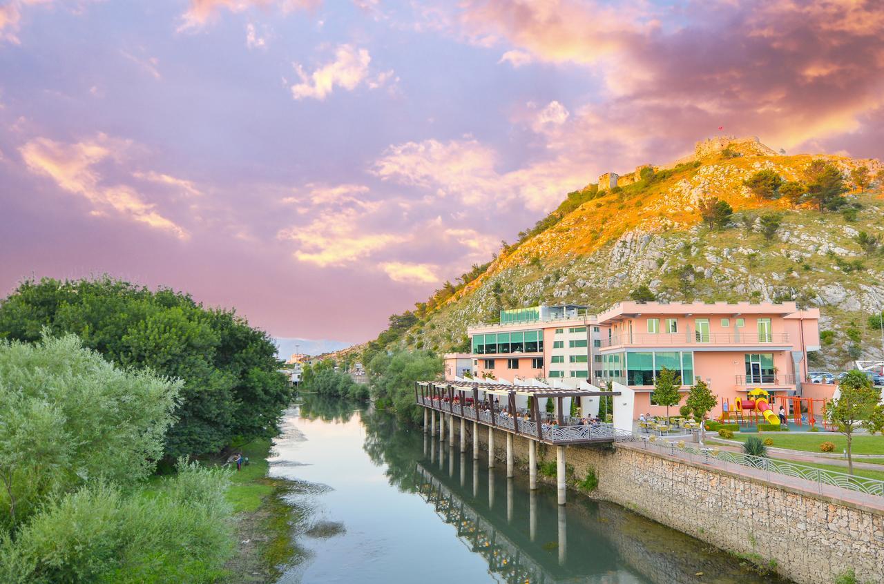 Luani A Hotel Shkodër Екстериор снимка